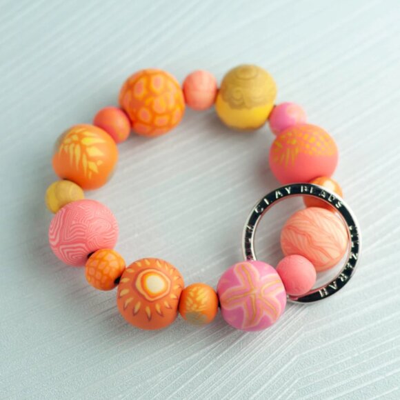 103 JILZARAH Handcrafted Polymer Clay Bead Bracelet Keychain Papaya Punch - Picture 2 of 2